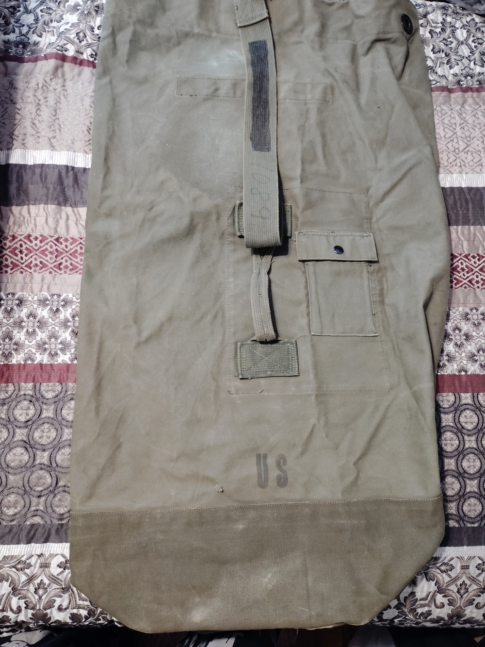 US Military-Style Olive Canvas Duffel/Barrack Laundry Bag